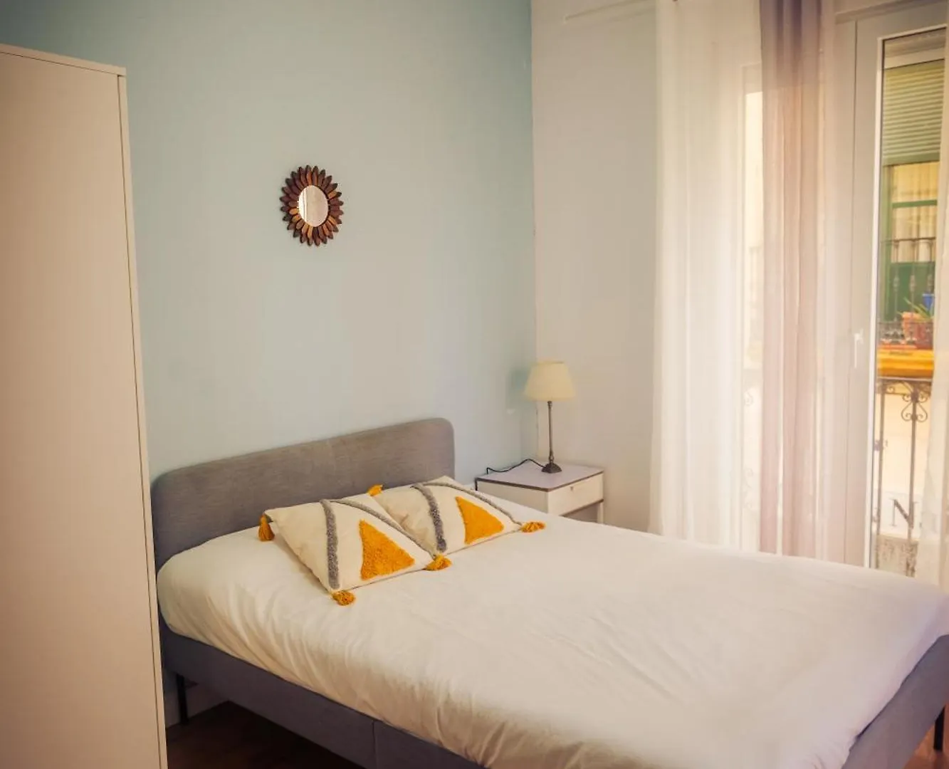 Apartamentos San Roque Seville Apartment